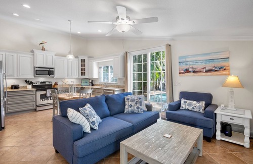 Holmes Beach Cottage | Family-Friendly Home, Steps from the Beach with Private Pool!