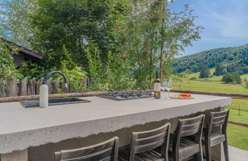 Velike Bloke Ski Chalet | Family Friendly Kraševec Lodge - Happy Rentals