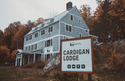 Bristol Condo | Family Friendly Lodge near Newfound Lake, Shared Bath, Breakfast Included