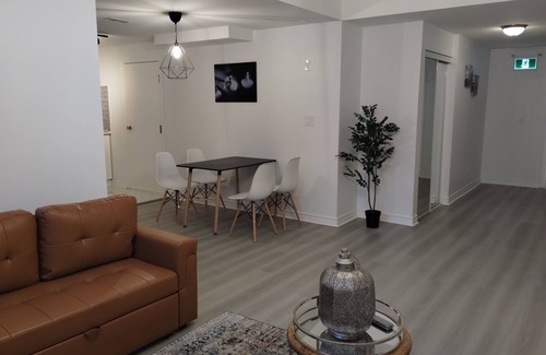 Glen Abbey House | Family-friendly Self-contained Basement + Office