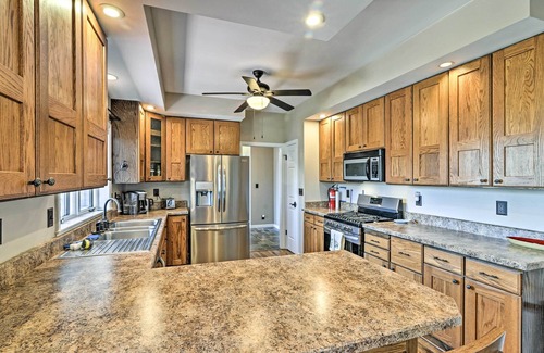 Alpine Lake House | Family-Friendly Terra Alta Home w/Lake View!