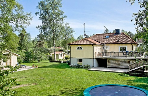 Djursholms Ekeby Villa | Family friendly villa, Quiet area 10 min from Stockholm and 5 minutes from beach