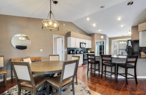 Nichols House | Family Fun Haven: 3 Bed/2 Bath/6 Mi to Legoland/Pet Friendly!