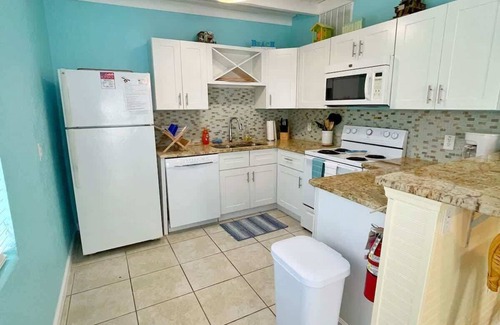 Port Canaveral Cottage | Family Fun Starts Here! Cozy 3BR + Sunroom, 2-Min Walk to the Beach!"
