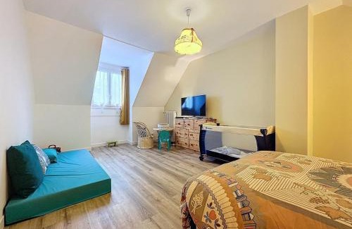 Chaumontel Villa | Family home close to Chantilly, Astérix, CDG