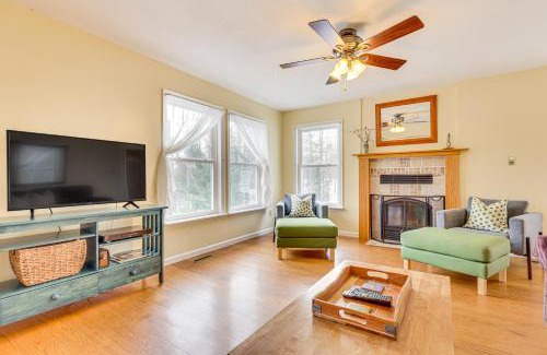 Haywood House | Family Home with Game Room and Decks in Etlan!