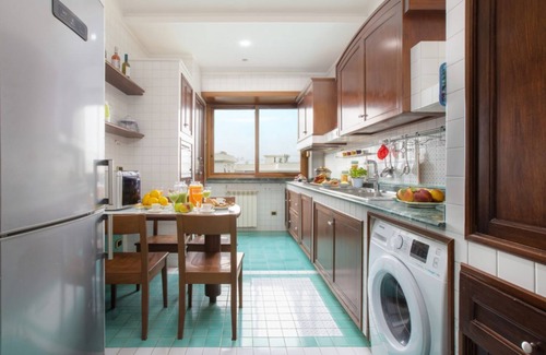 Sorrento City Centre Apartment | Family Home with terrace & view in Sorrento Center