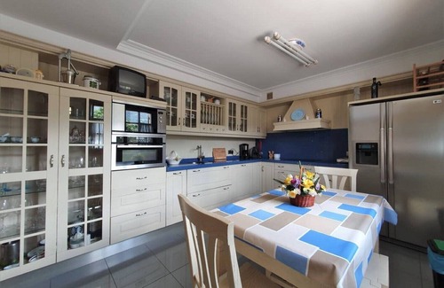 Orduna House | FAMILY HOUSE WITH GARDEN IN ORDUÑA, NEAR THE NATURAL PARK OF GORBEA