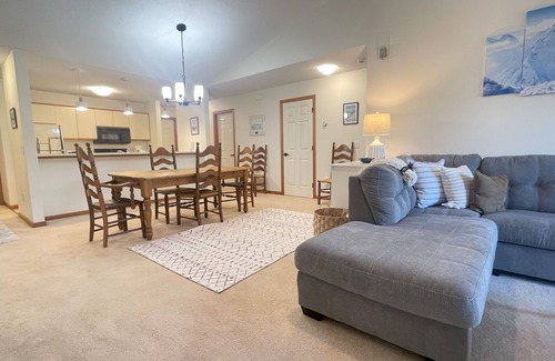 Bretton Woods Condo | Family Paradise Welcoming 3-bedroom condo with AC in charming White Mountains