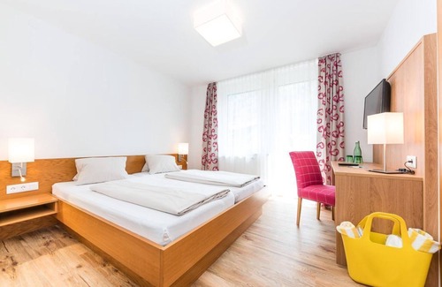 Doebriach House | Family room "Großglockner Superior" - Hotel zur Post 3*Superior - Yours