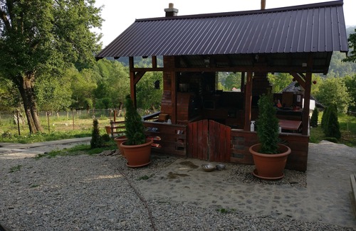 Bradulet Ski Chalet | Family SPA ,PRIVATE Sauna & JACUZZI Chalet