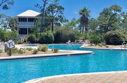 Plantation House | Family Tides