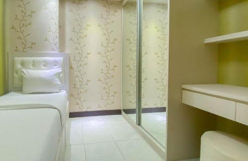 Depok Apartment | Fancy and Nice 2BR at Cinere Resort Apartment By Travelio