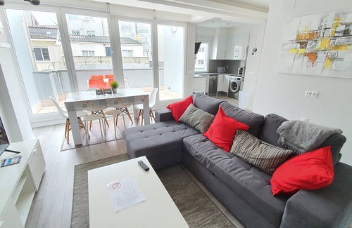 La Coruna Apartment | Fantastic 3 bedroom duplex with terrace. Wifi included. Smart TV