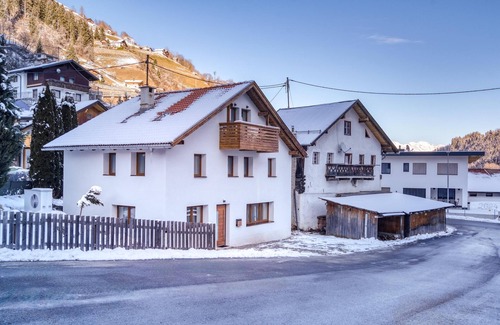 Sellrain Ski Chalet | Fantastic chalet with sauna, 130m to the ski bus
