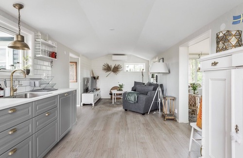 Vittaryd House | Fantastic cottage with panoramic views of Lake Vidöstern | SE06031