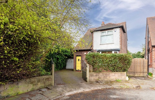 Manchester House | Fantastic, modern 3 bedroom house in West Didsbury. Close to all amenities.