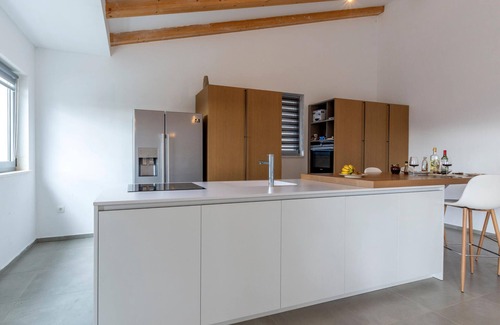 Sestanovac House | Fantastic vacation home with pool and fantastic views.