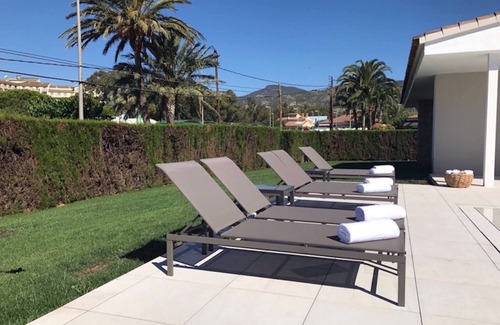 Benicassim Villa | Fantastic villa on the beach with private pool