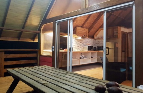 Teahupoo House | Fare Ora in a wooded park of 15,000 m2