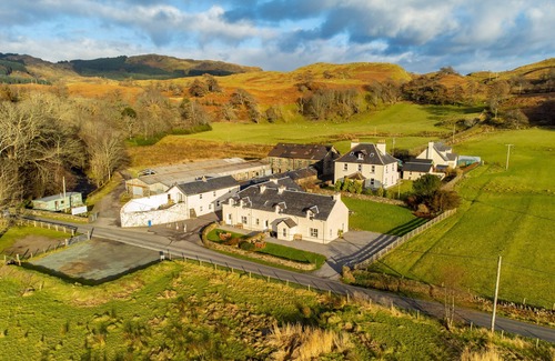 Slate Islands Cottage | Farm Cottage 3 - a spacious house that sleeps up to 10 guests