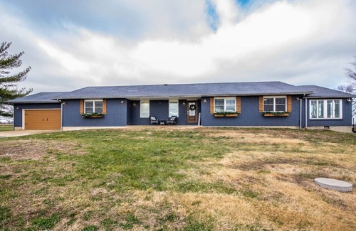 Rolla House | Farm View/Pool/FirePit/PS4/85"TV