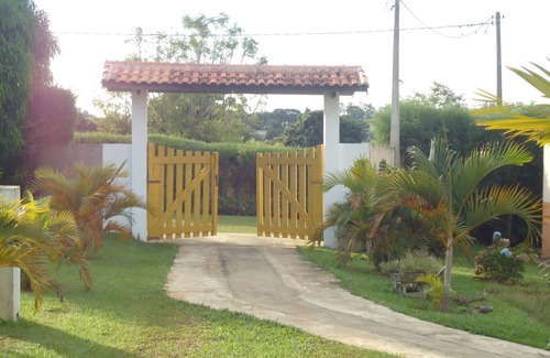 Porto Feliz House | Farm with pool, barbecue, field football, snooker, t. m., p/30 people.