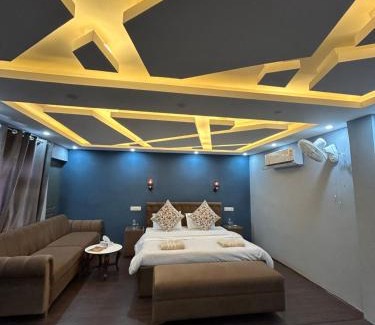 Srinagar Apartment | Farmhouse - A Luxury Living