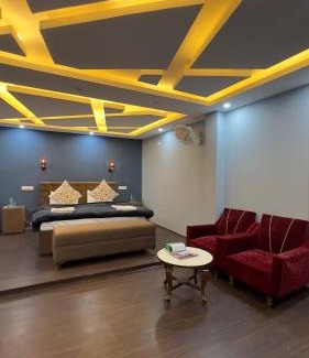 Srinagar Apartment | Farmhouse - A Luxury Living
