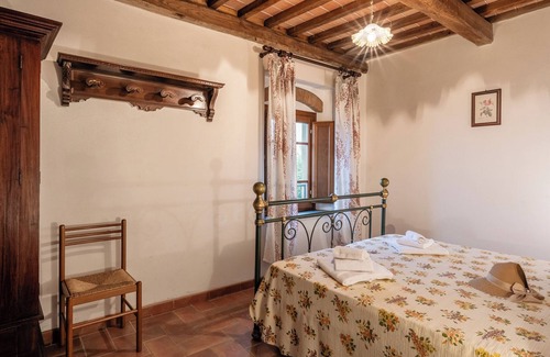 Lamporecchio Other | Farmhouse 'Agriturismo Fadanelli - Il Granaio' with Shared Pool, Shared Garden and Wi-Fi
