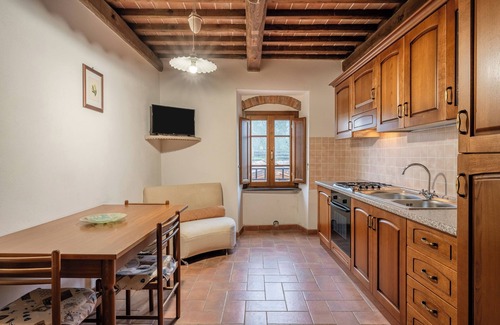 Lamporecchio Other | Farmhouse 'Agriturismo Fadanelli - Il Granaio' with Shared Pool, Shared Garden and Wi-Fi