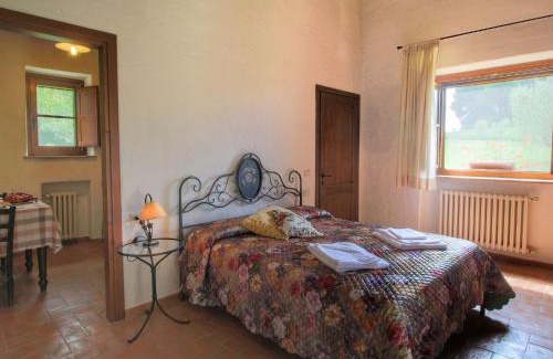 Proceno House | Farmhouse in Proceno with Pool and Hill Views