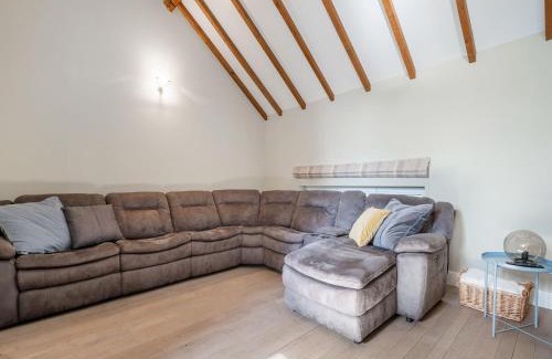 Alken House | Farmhouse including studio with Garden