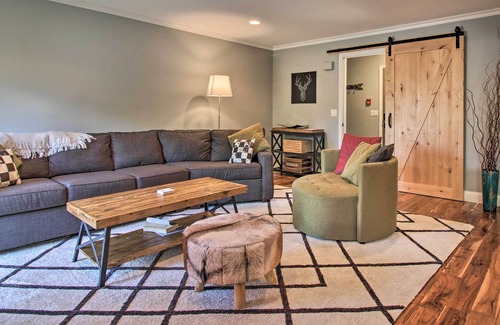 West Dover House | Farmhouse Mountain Escape ~ 1 Mile to Mount Snow!