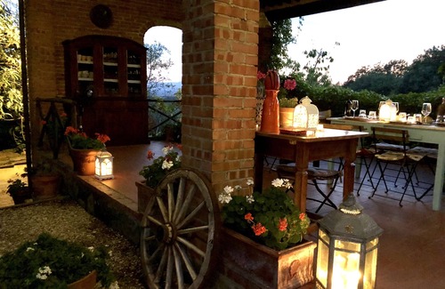 Larciano Apartment | Farmhouse Podere Marchiano, completely restored old farmhouse in Tuscan style.