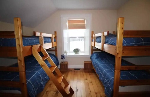 Saugeen Shores Other | Farmhouse Retreat - 5 minutes from the beach!