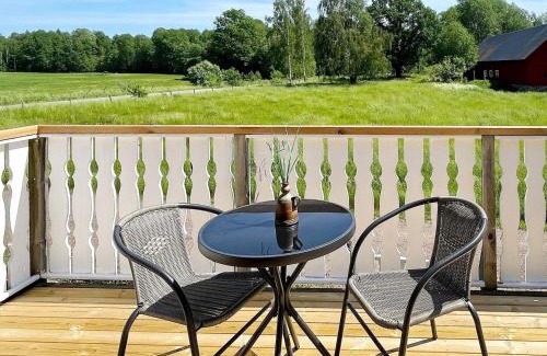 Hogsby House | Farmhouse Retreat Near Lakes and Coast