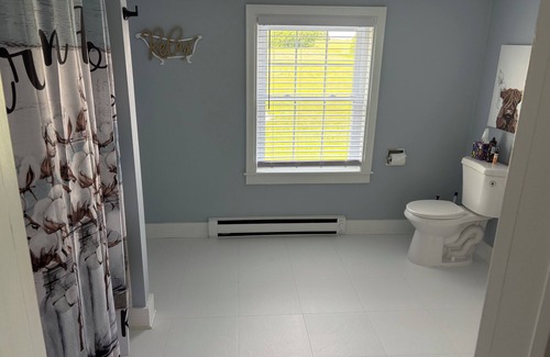 Lexington Other | Farmhouse Room - Michael Lynn Winery and Brewery