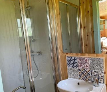 Saint John's Town of Dalry Ski Chalet | Fauld O Wheat Shepherds Hut , Loch Ken ,Off Grid