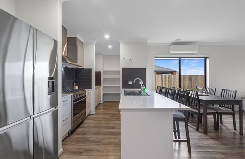 North Wonthaggi House | Fault Getaway - Linen Included