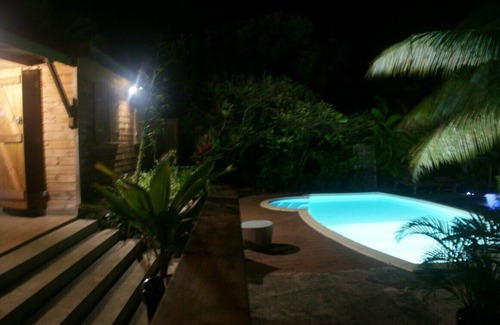 Le Moule Villa | FAVORITE: Large villa with swimming pool and jacuzzi and independent bungalow