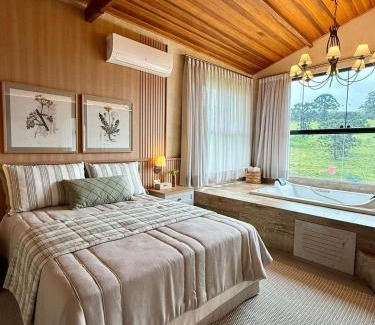 Pedra Bela House | Fazenda com 3 espaços independentes - 10 suítes com PISCINA, 4 suítes com JACUZZI ou Chalé romântico com JACUZZI - Wi-Fi 400MB Lagos e Cavalos