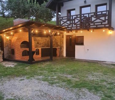 Stulpicani Villa | Feel Free House