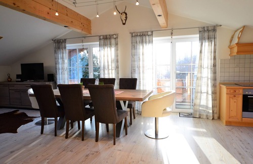 Rettenberg Apartment | Feel-good apartment, Grüntenblick, quiet, 90m². WIRELESS INTERNET ACCESS.