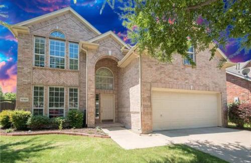 Frisco House | Feel Home at Frisco