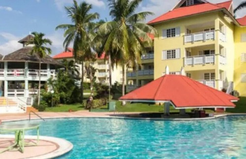 Ocho Rios Resort | Feel like royalty at an exquisite one bedroom apt #15 at Mystic Ridge Resort JA