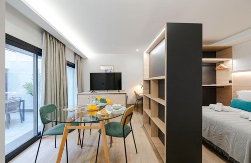 Guindalera Apartment | Feelathome Ventas Suites