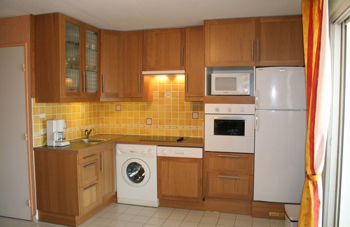 Les Ayguades Apartment | FEET IN THE WATER