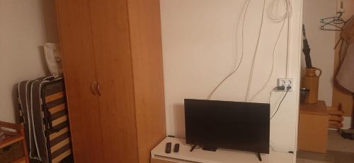 Paka Apartment | Fehér-kék hibiszkusz