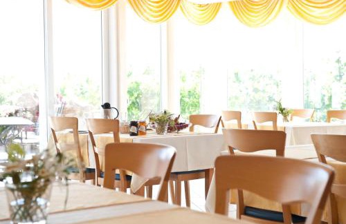 Sommerhausen Hotel | Felshof - Weingut & Gästehaus